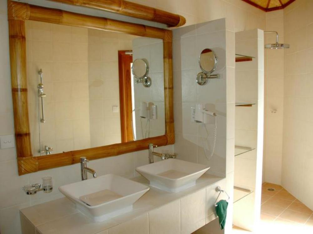 content/hotel/Thulhagiri Island Resort/Accommodation/Water Bungalow/ThulhagiriIsland-Acc-WaterBungalow-01.jpg
